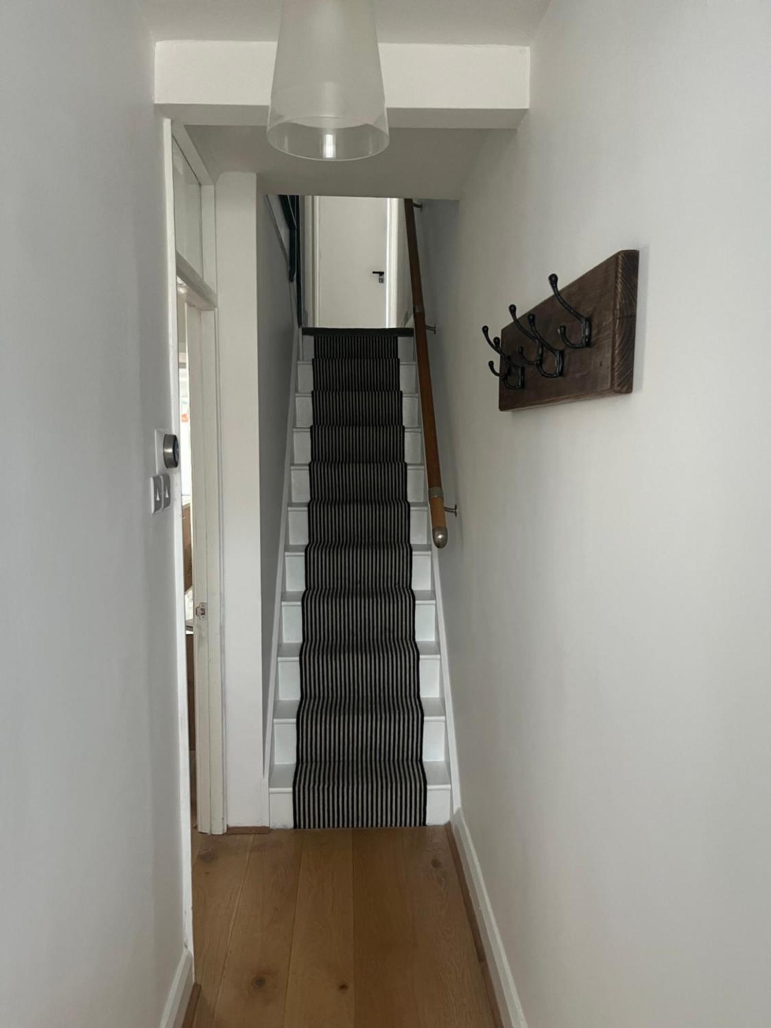 Spacious And Stylish Home Бат Екстер'єр фото
